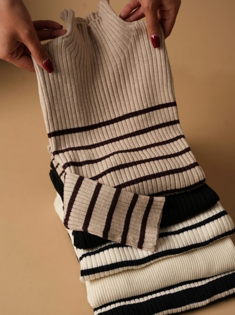 بلوز بافت گپ یقه پنج‌سانت‌کد1657-1